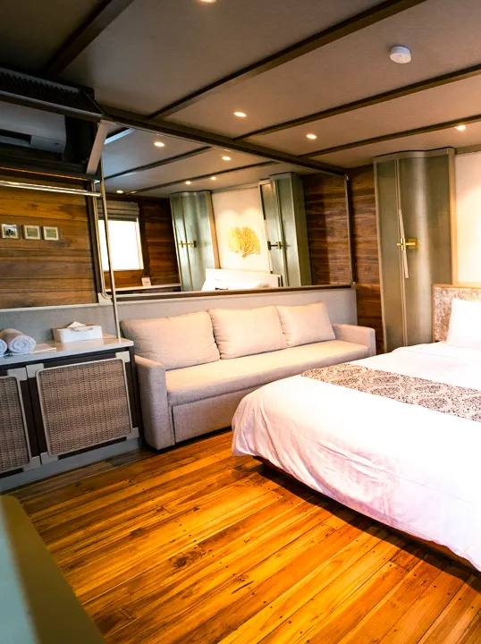 Luxury liveaboard cabin