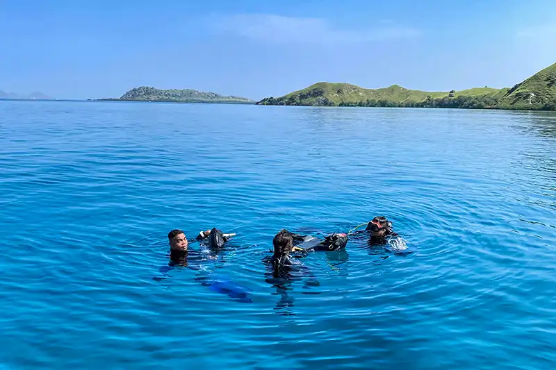 Try diving in Siaba dive spot komodo labuan bajo